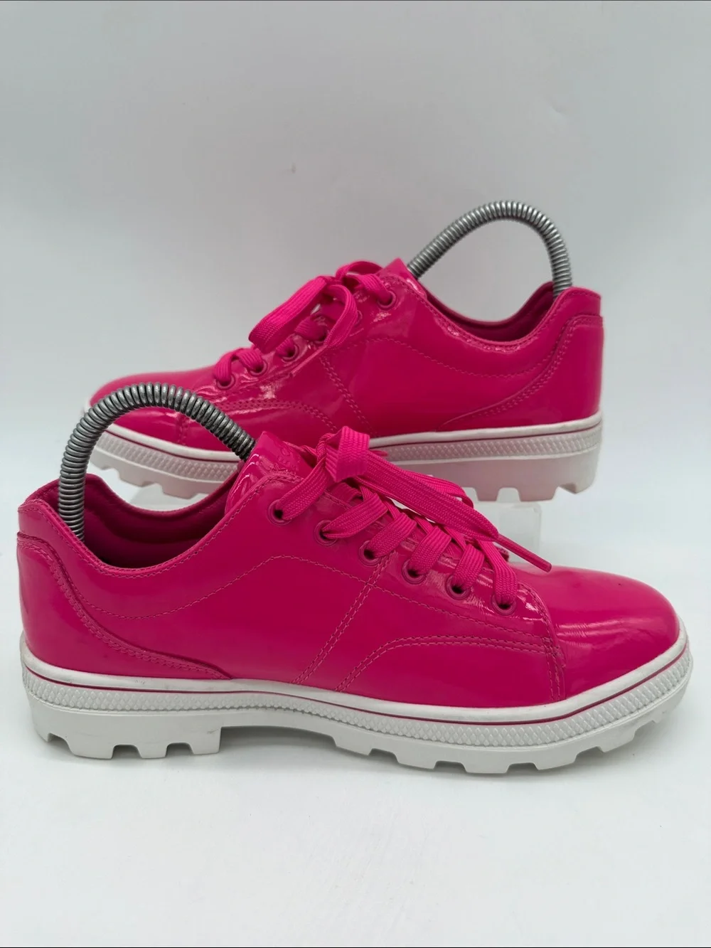 Skechers Women's 155201 Hot Pink Patent Roadies 90sBBY Casual Shoes Size 7.5